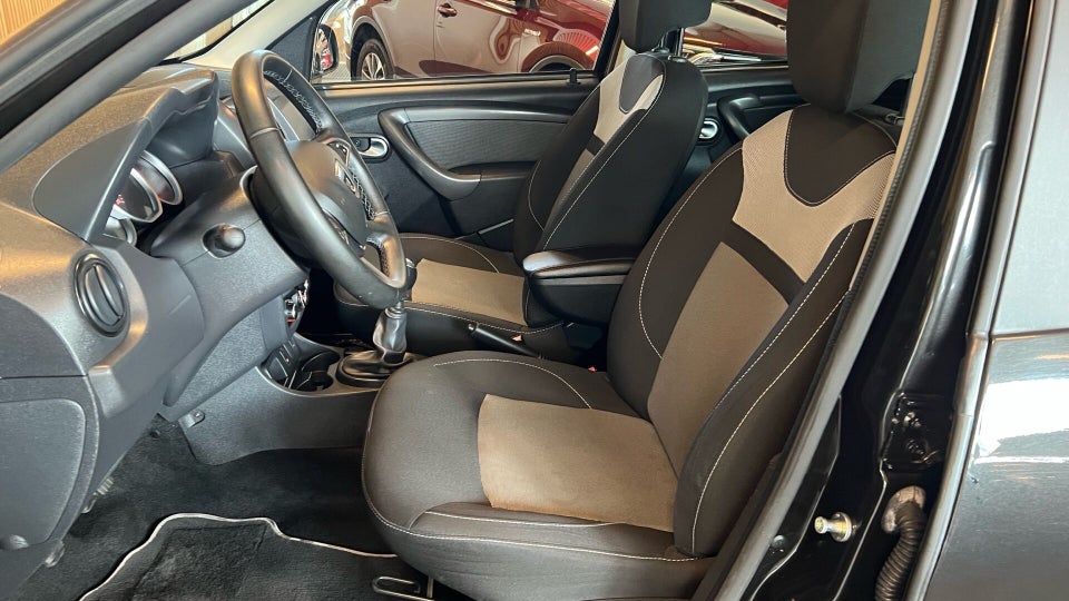 Dacia Duster 1,2 TCe 125 Black Shadow 5d