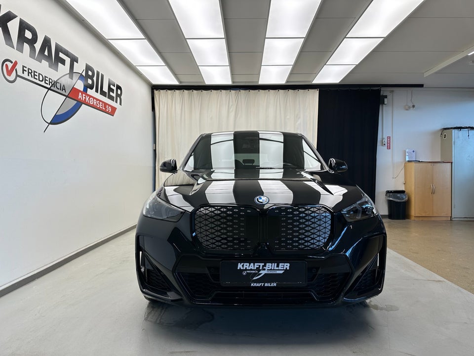 BMW iX1 eDrive20 M-Sport Pro 5d