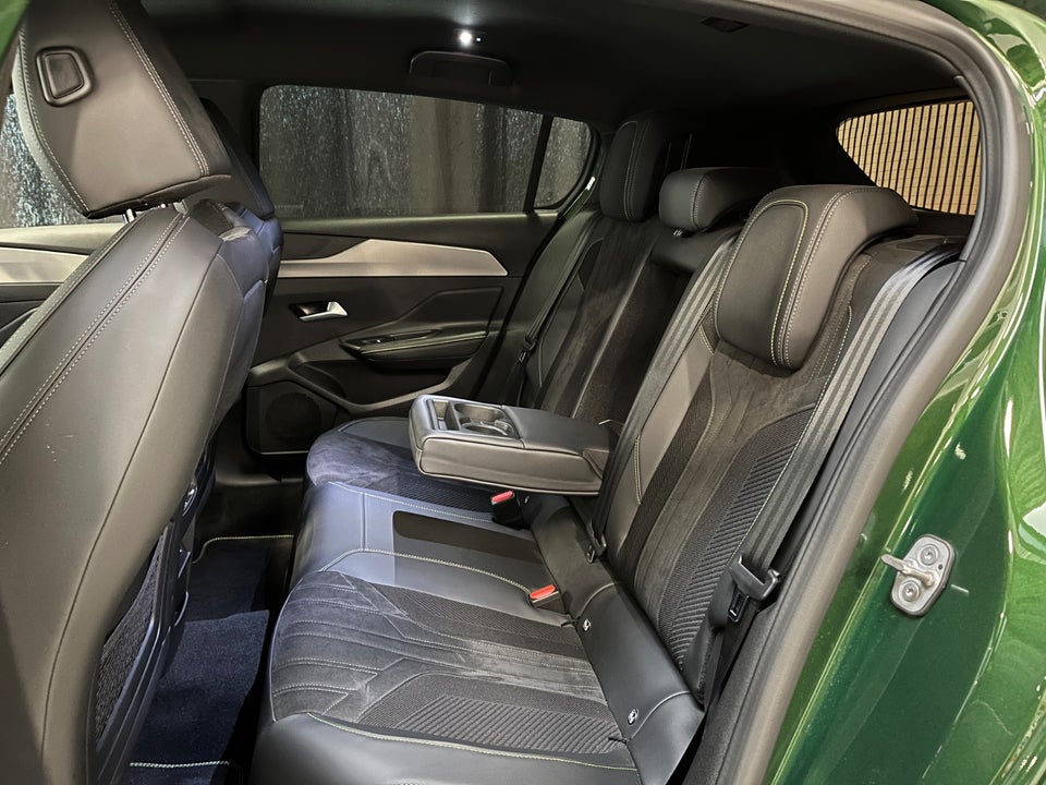 Peugeot e-308 54 GT 5d