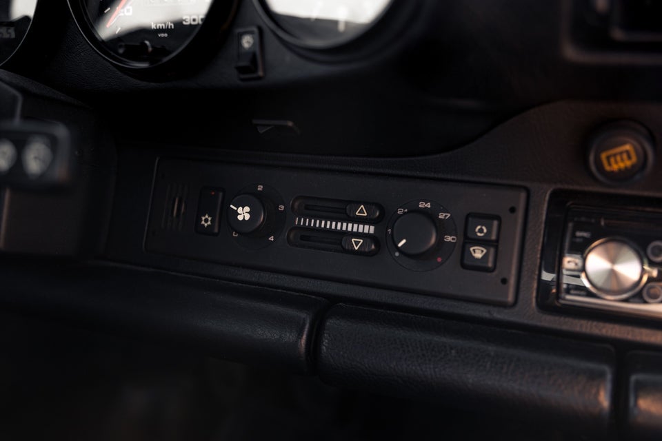 Porsche 911 3,6 Carrera 4 Coupé 2d