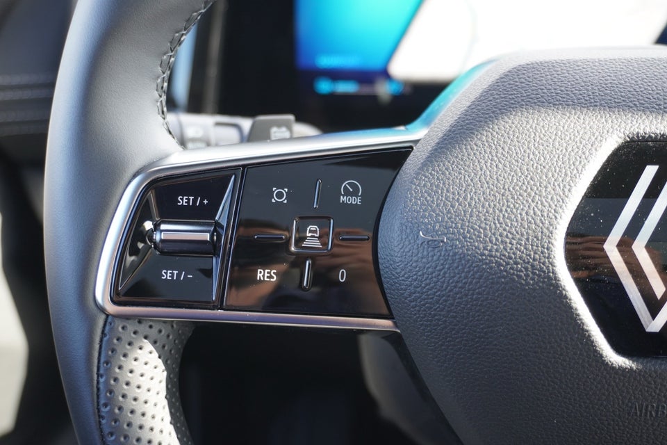 Renault Scenic E-Tech 87 Iconic 5d