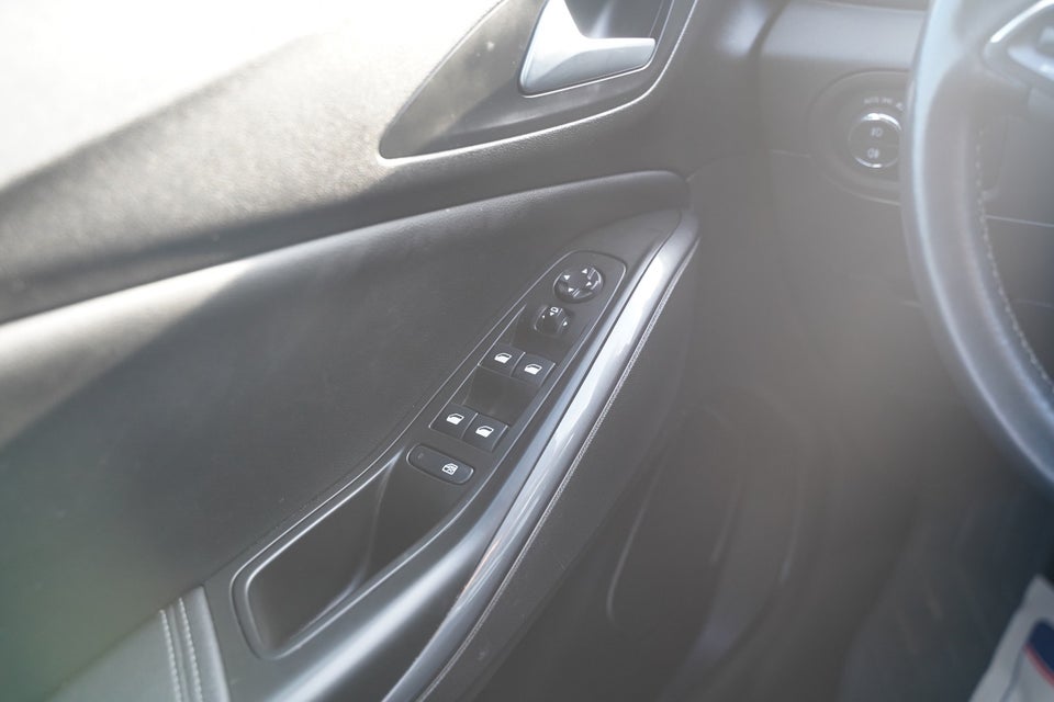 Opel Grandland X 1,6 Hybrid Ultimate aut. 5d