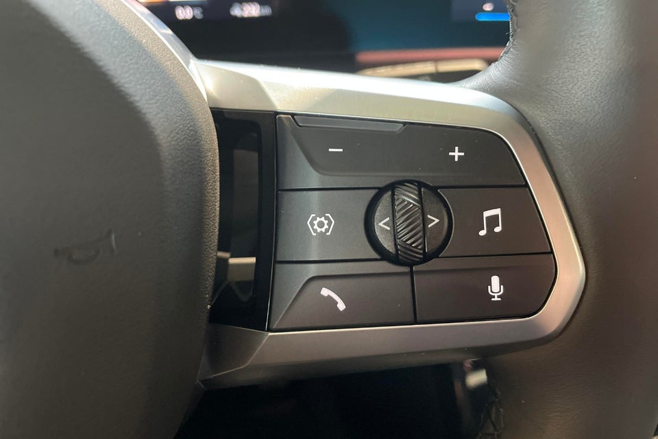 BMW iX1 eDrive20 M-Sport 5d