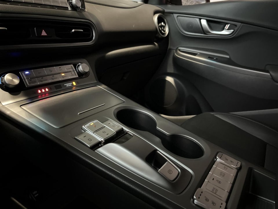 Hyundai Kona 64 EV Premium 5d