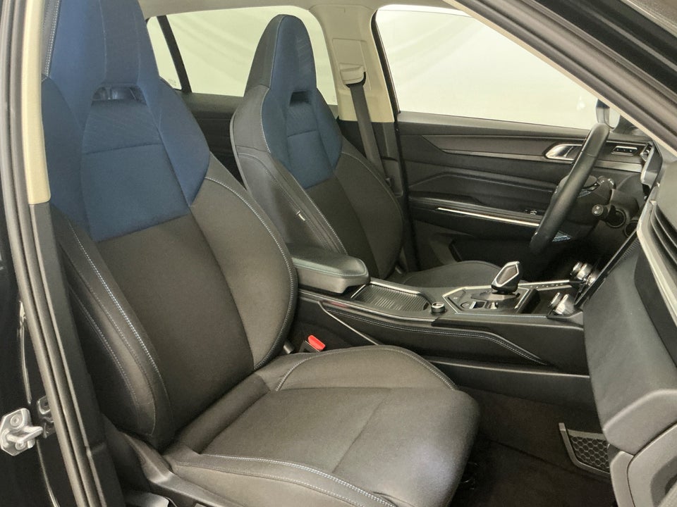 Lynk & Co 01 1,5 PHEV 5d