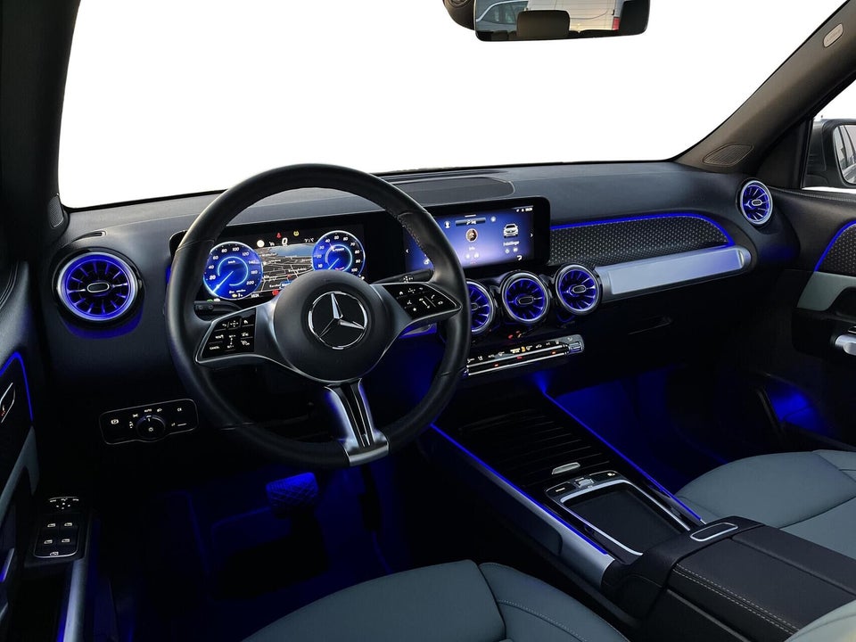 Mercedes EQB300 Progressive 4Matic 5d