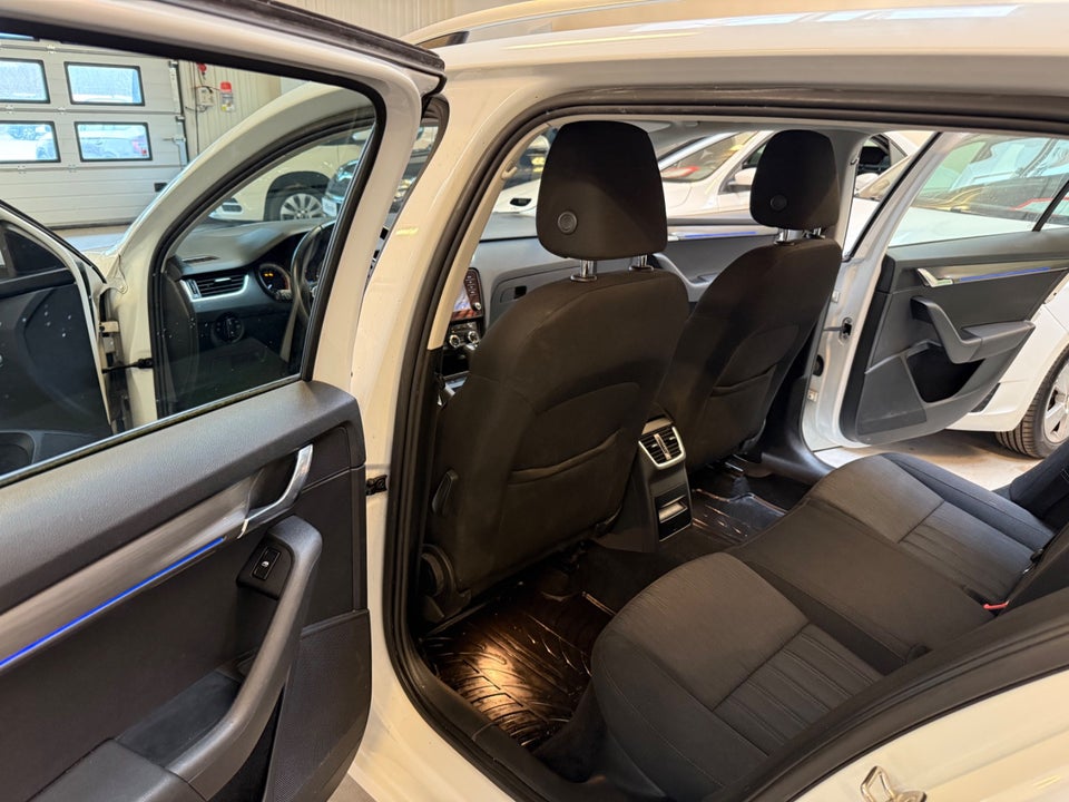 Skoda Octavia 1,8 TSi 180 Style Combi DSG 5d