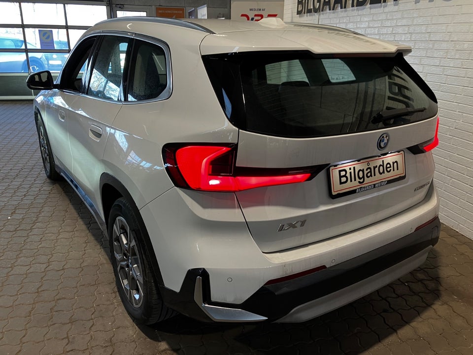BMW iX1 eDrive20 X-Line 5d