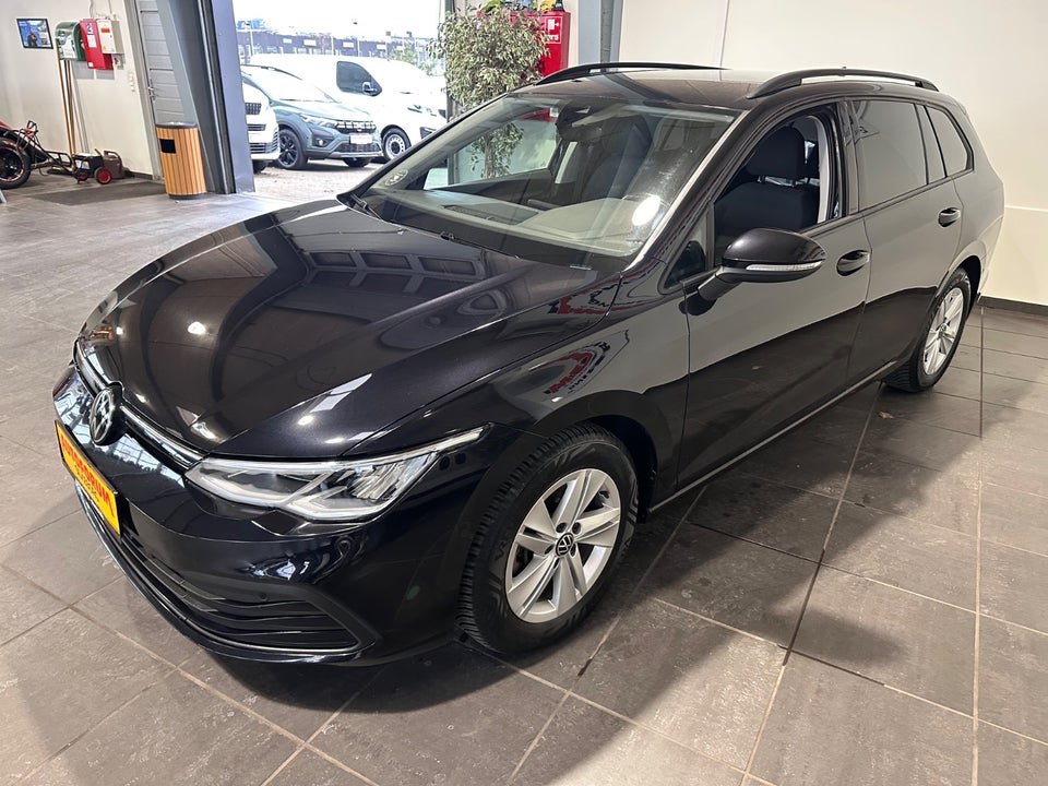 VW Golf VIII 2,0 TDi 115 Life Variant DSG Van 5d