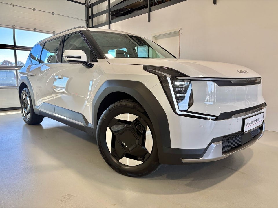 Kia EV9 76 Standard Range Upgrade RWD 7prs 5d