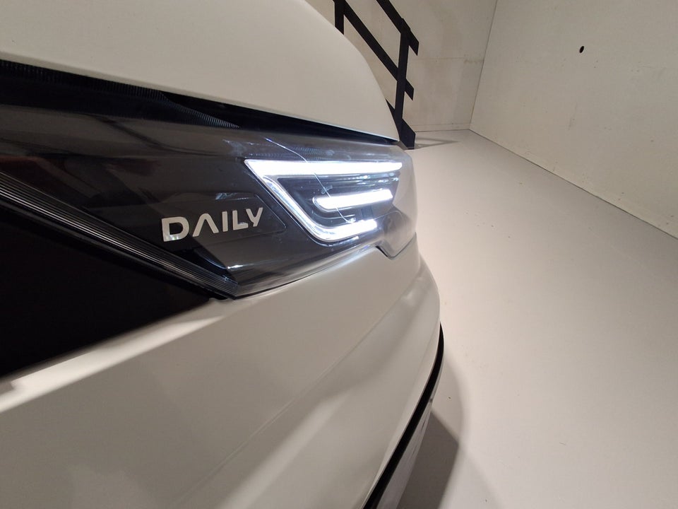 Iveco Daily 2,3 35S16 16m³ Van AG8