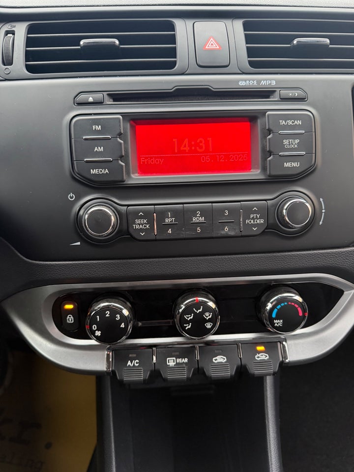 Kia Rio 1,4 CVVT Active 5d