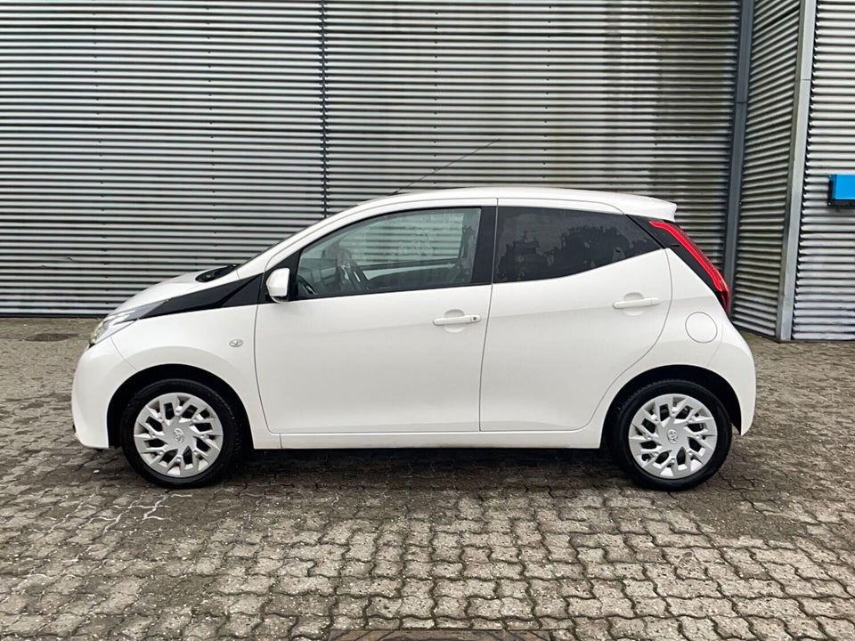 Toyota Aygo 1,0 VVT-i x-pression 5d