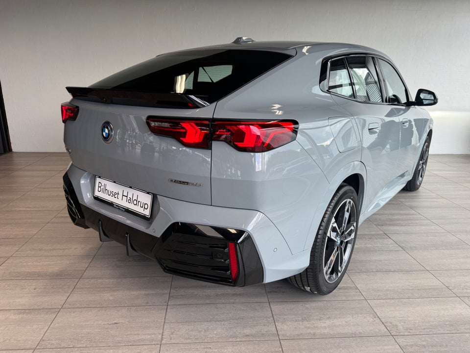 BMW iX2 eDrive20 M-Sport 5d