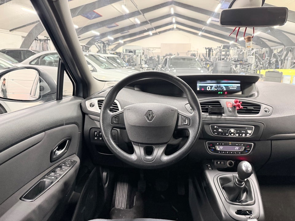 Renault Grand Scenic III 1,9 dCi 130 Dynamique 7prs 5d