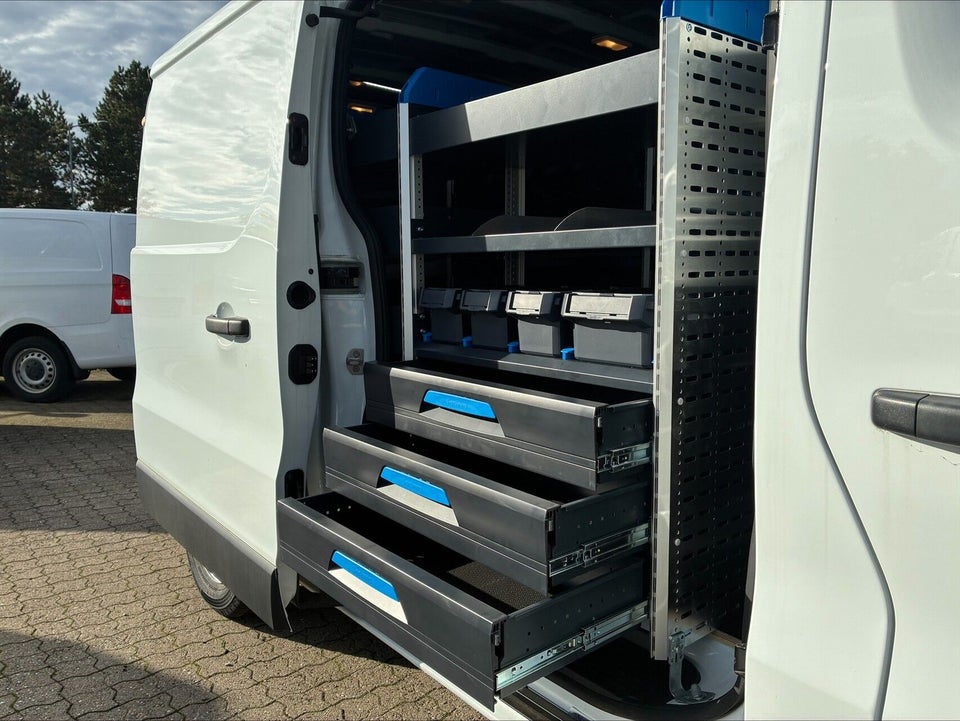 Renault Trafic 2,0 dCi 150 L2H1 EDC