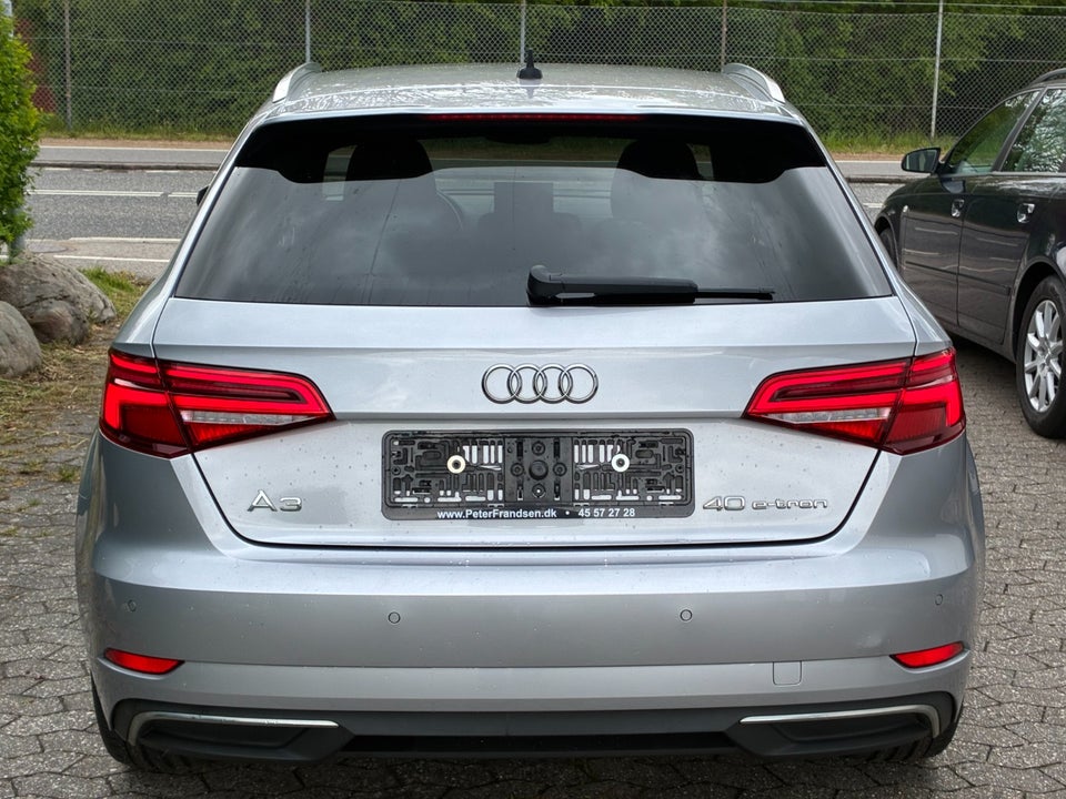 Audi A3 1,4 e-tron Sportback S-tr. 5d