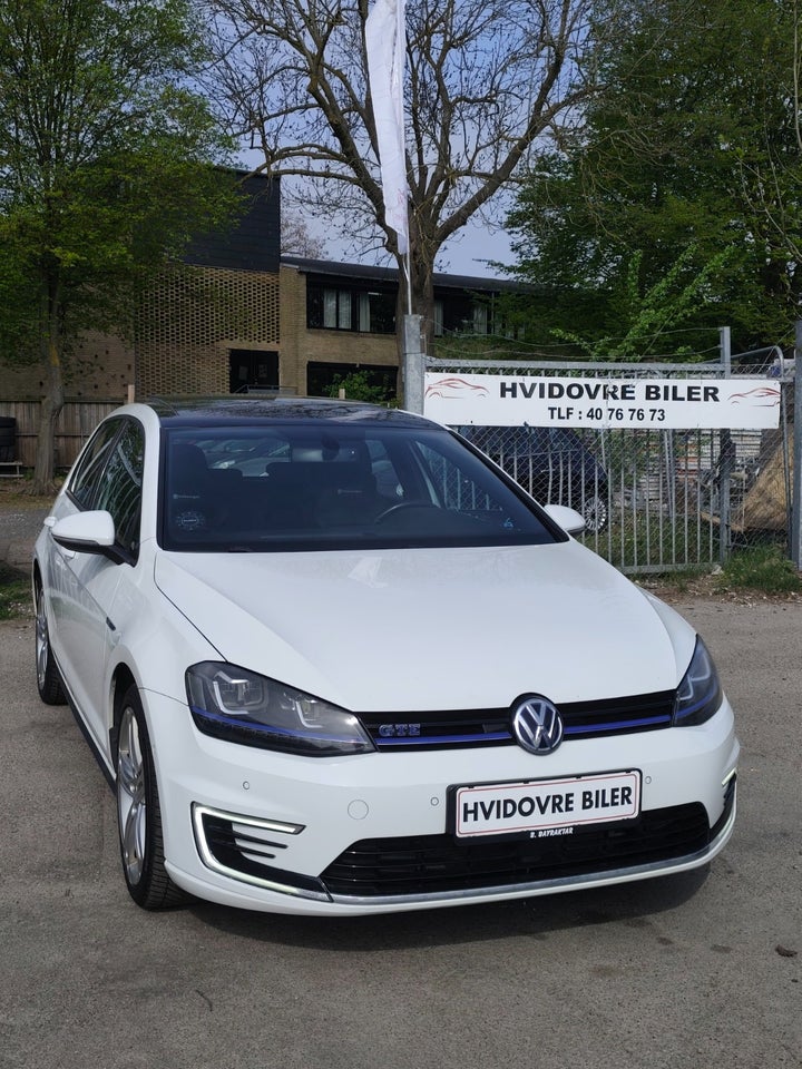 VW Golf VII 1,4 GTE Highline DSG 5d