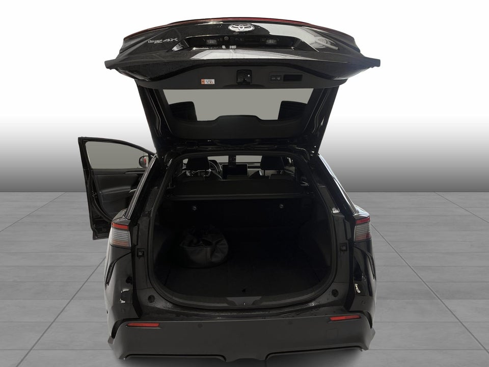 Toyota bZ4X Executive 5d