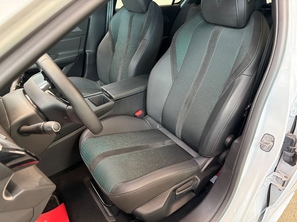Peugeot e-308 54 First Edition 5d
