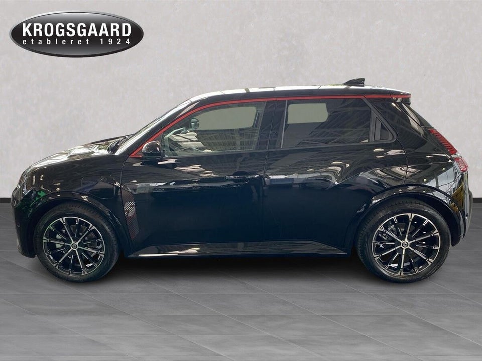 Renault 5 E-Tech 52 Iconic 5d