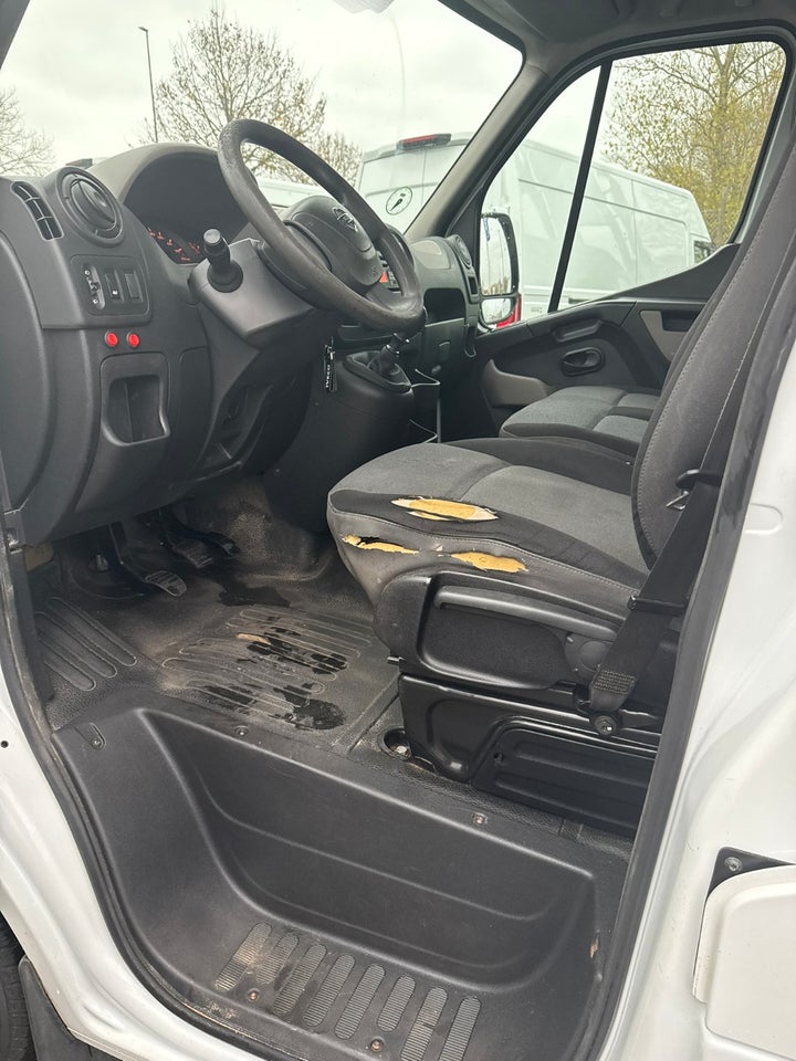 Nissan NV400 2,3 dCi 110 L1H1 Comfort Van 5d