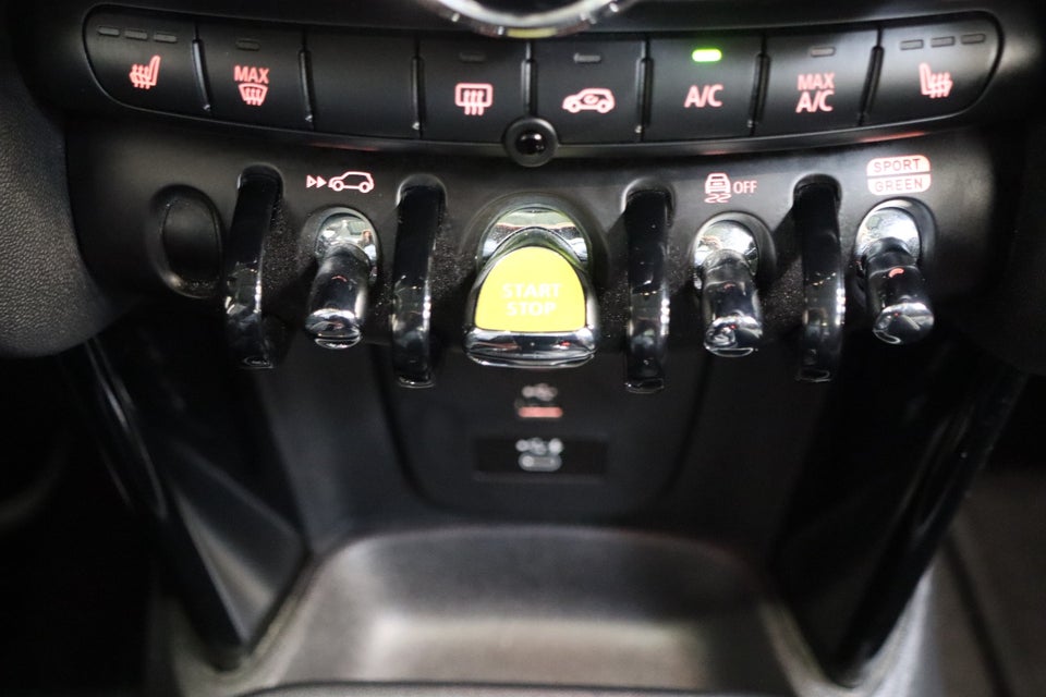 MINI Cooper SE Camden Edition 3d