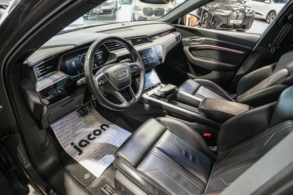 Audi Q8 e-tron 55 S-line Sportback quattro 5d