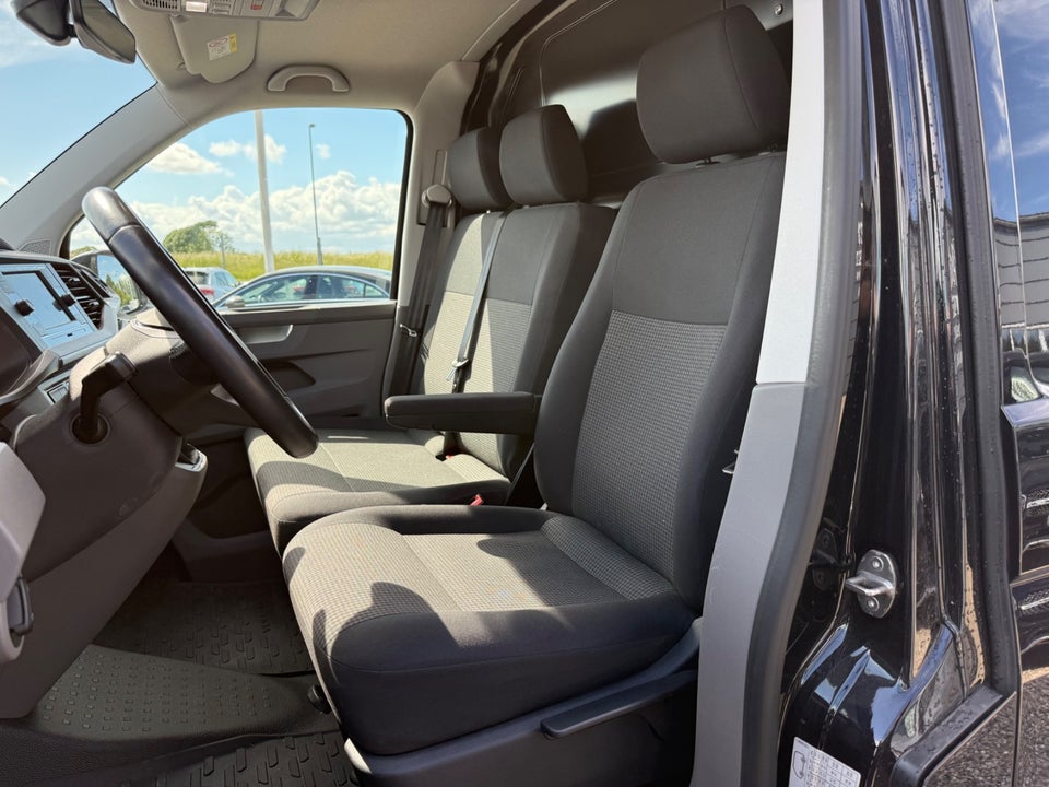 VW Transporter 2,0 TDi 150 Kassevogn DSG lang