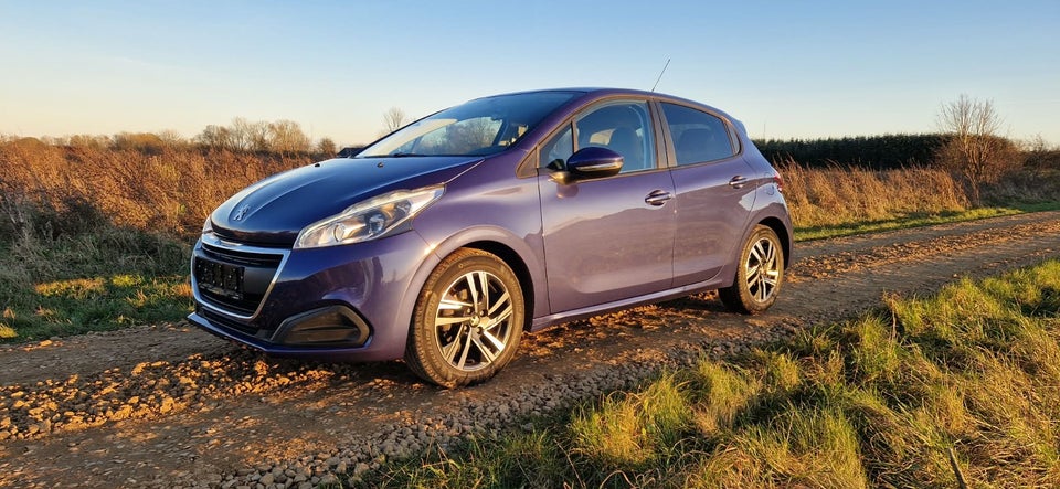 Peugeot 208 1,2 VTi 82 Envy 5d