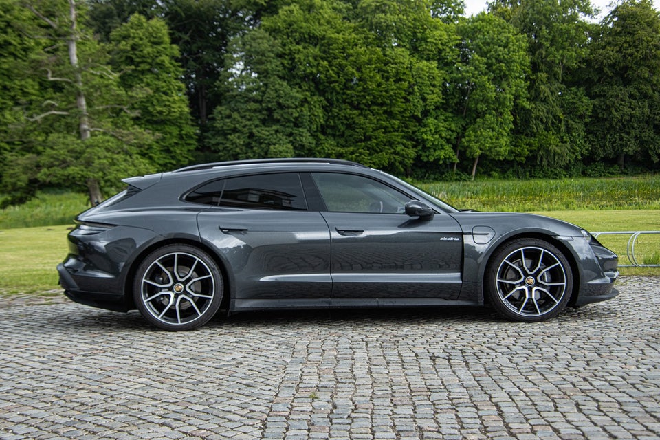 Porsche Taycan Performance+ Sport Turismo 5d