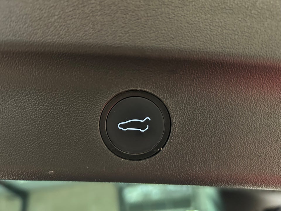 Tesla Model Y RWD 5d