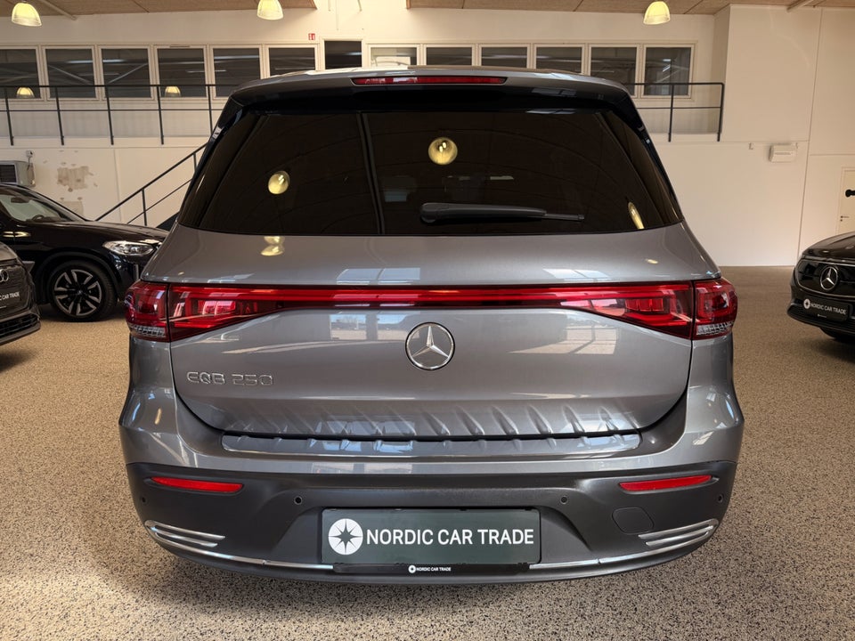 Mercedes EQB250 5d