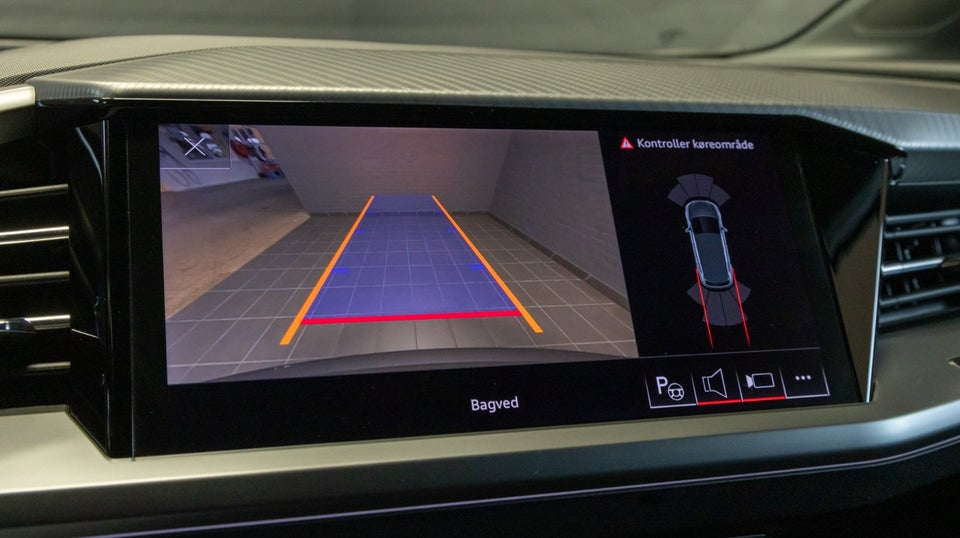 Audi Q4 e-tron 45 quattro 5d