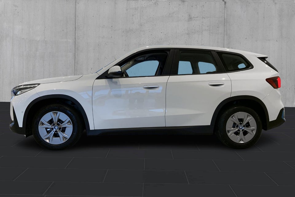 BMW iX1 xDrive30 5d