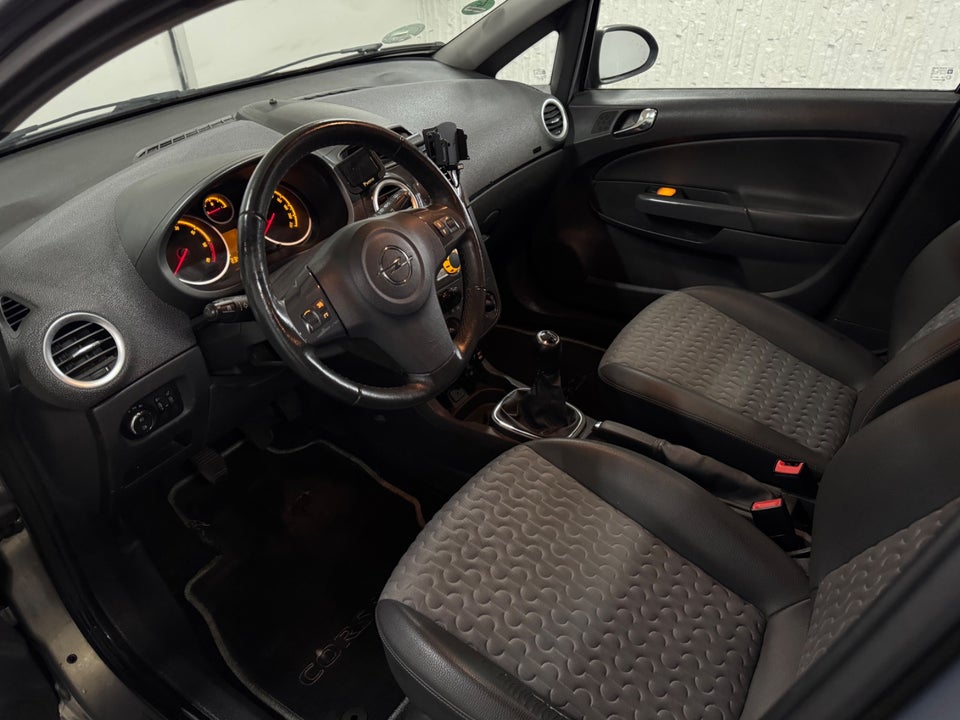 Opel Corsa 1,3 CDTi 95 Cosmo eco 5d