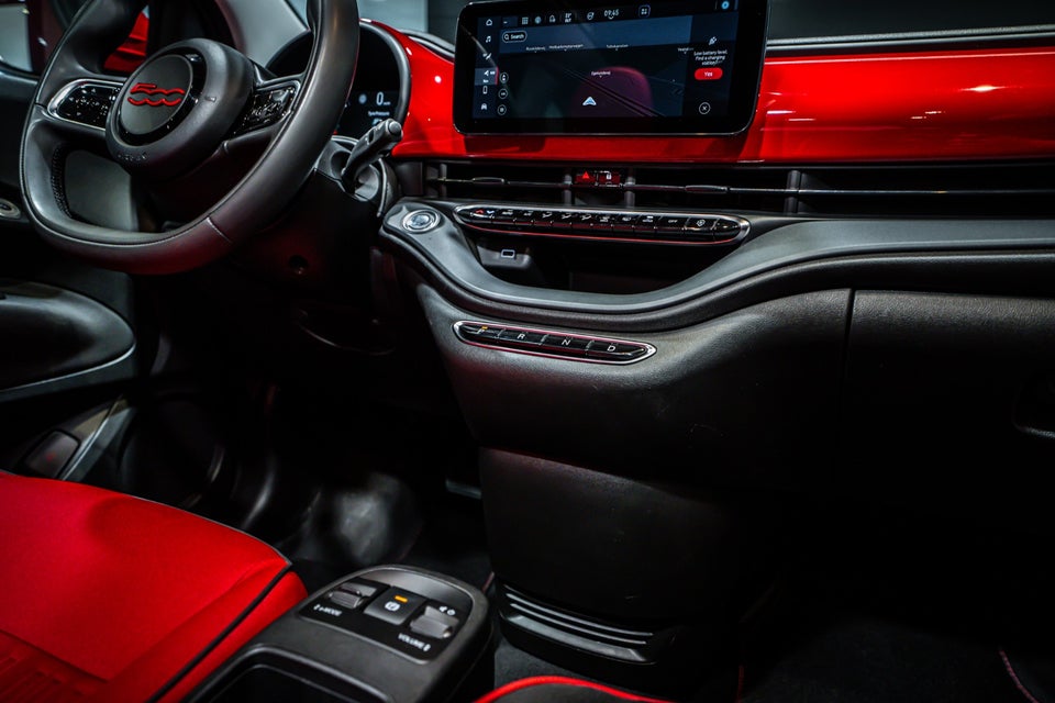 Fiat 500e 24 (RED) Cabrio 2d