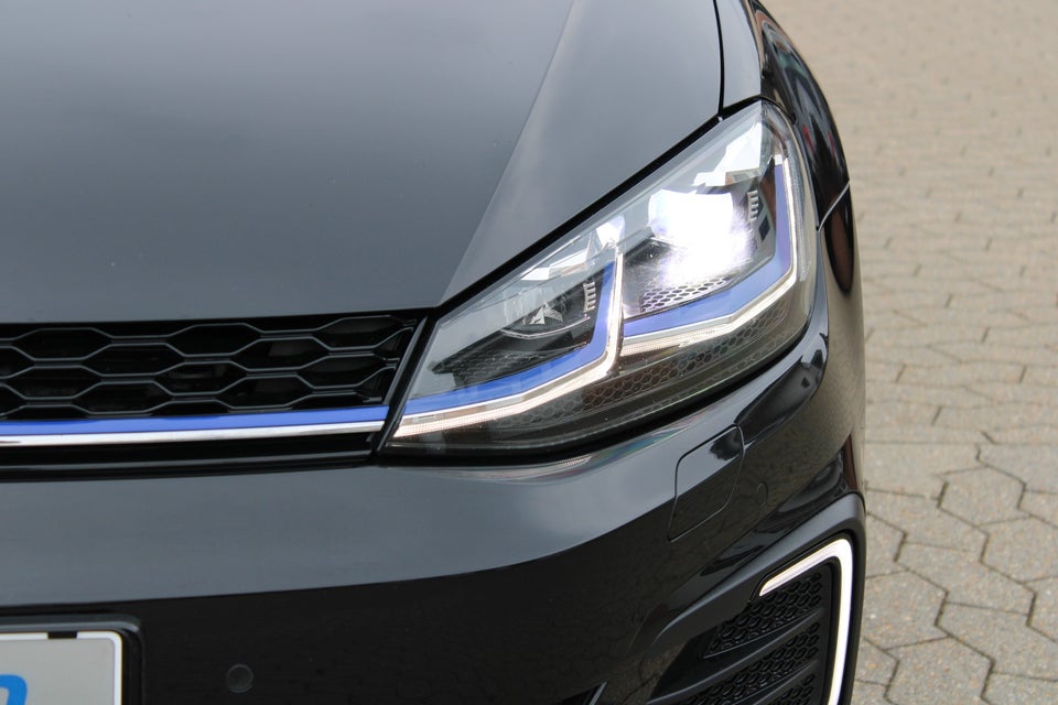 VW Golf VII 1,4 GTE DSG 5d