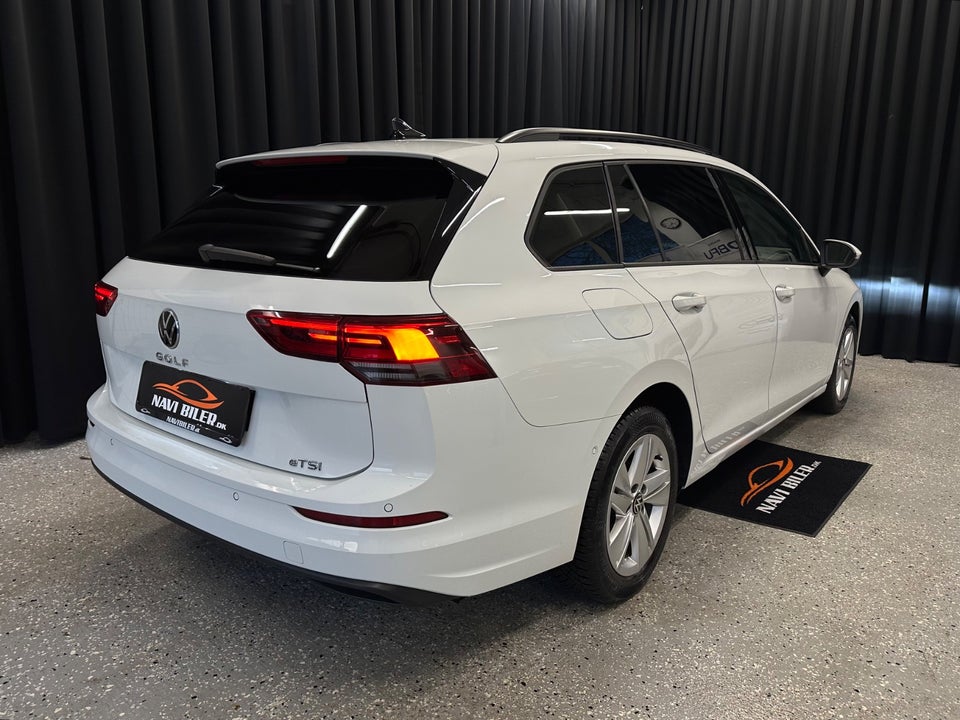 VW Golf VIII 1,5 eTSi 130 Life Variant DSG 5d