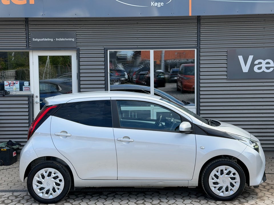 Toyota Aygo 1,0 VVT-i x-pression 5d