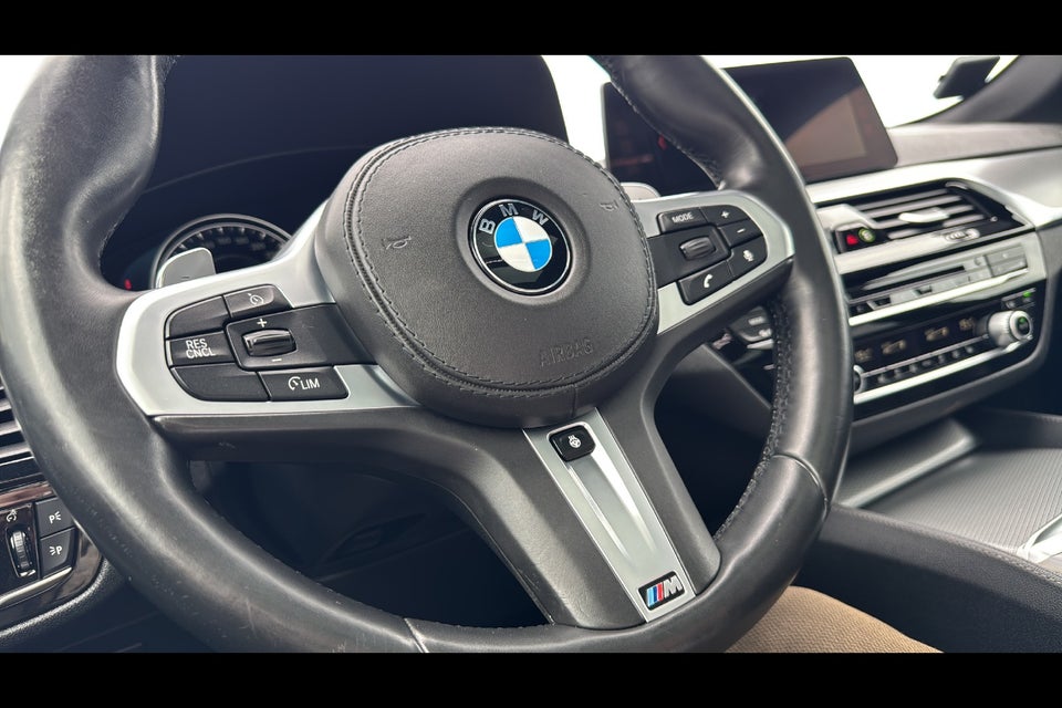 BMW 530d 3,0 Touring M-Sport aut. 5d