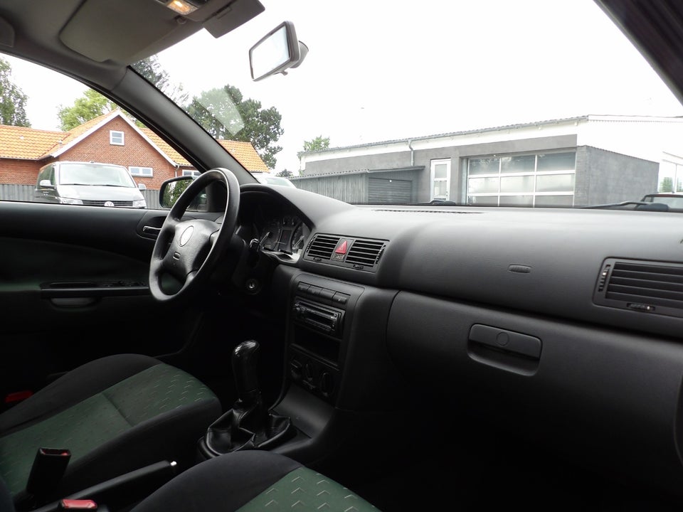 Skoda Octavia 1,6 Classic 5d