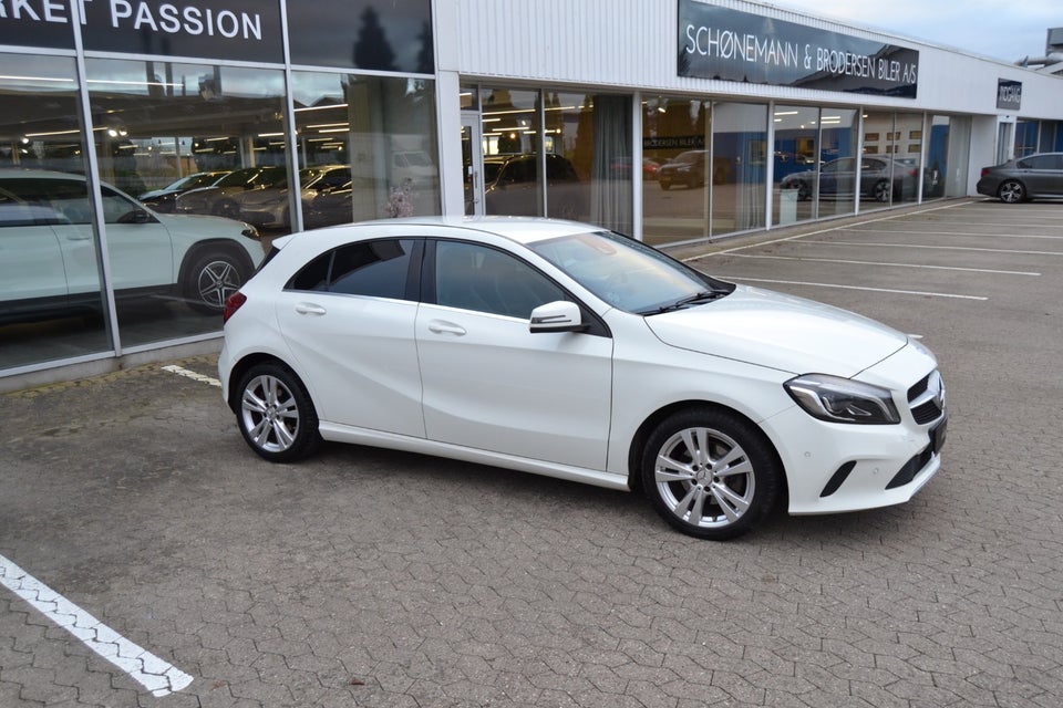 Mercedes A200 1,6 Urban aut. 5d