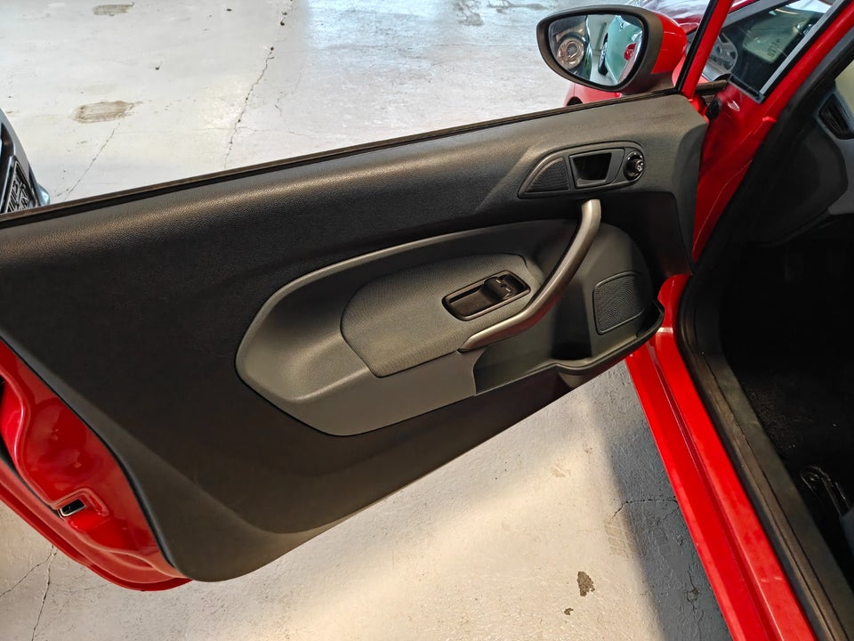 Ford Fiesta 1,25 60 Ambiente 3d