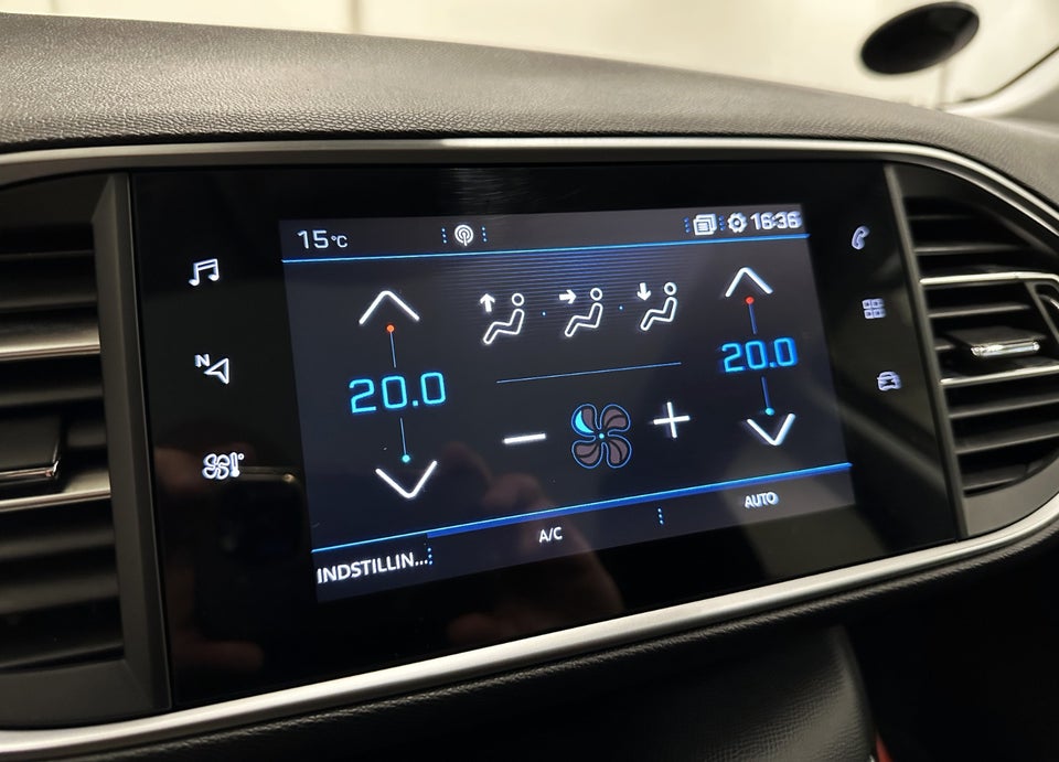 Peugeot 308 1,5 BlueHDi 130 Prestige SW EAT6 5d