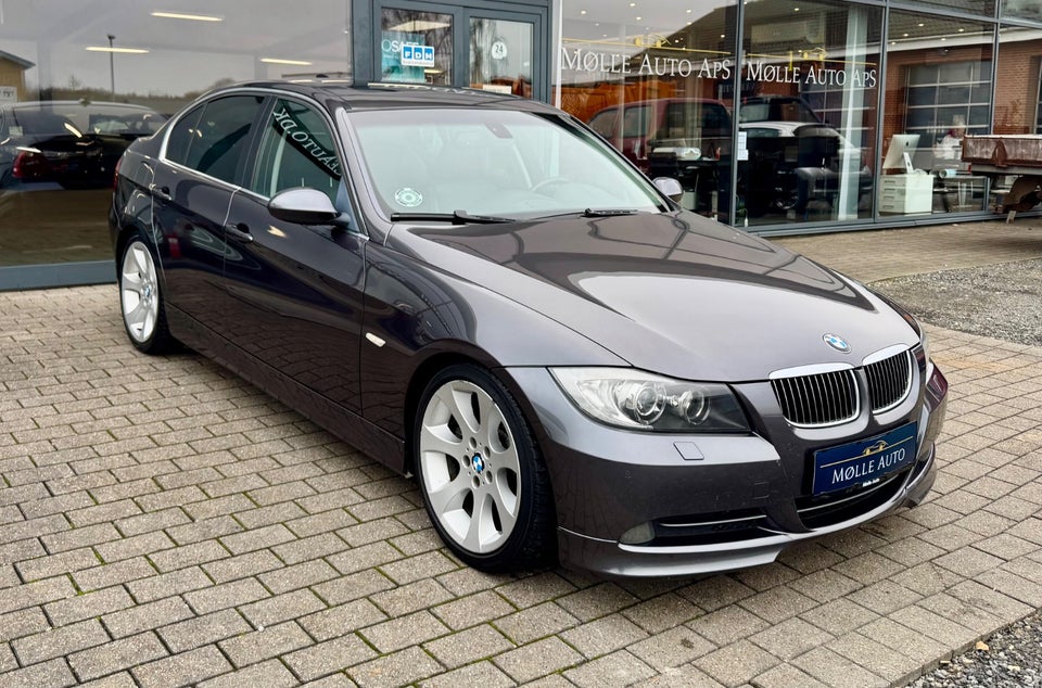 BMW 330i 3,0  4d