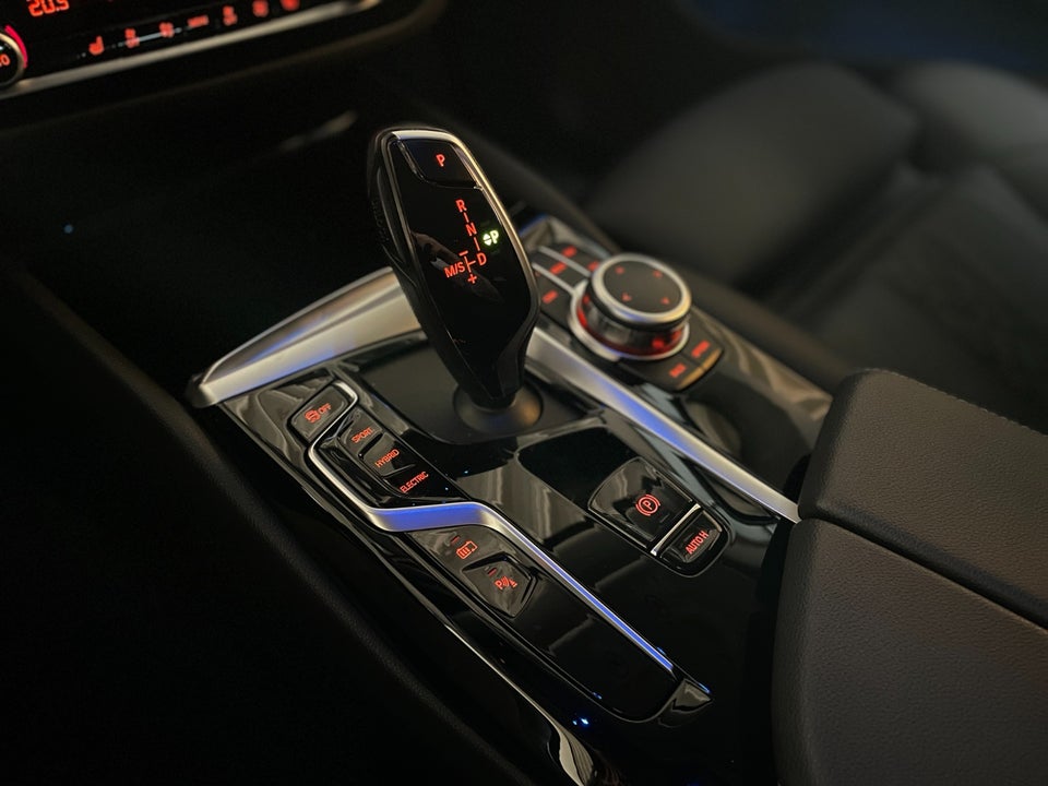 BMW 530e 2,0 Touring Sport Line aut. 5d