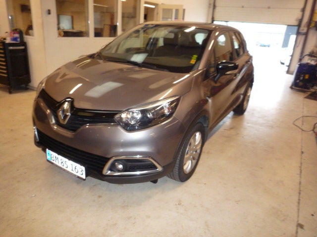 Renault Captur 0,9 TCe 90 Expression Navi Style 5d