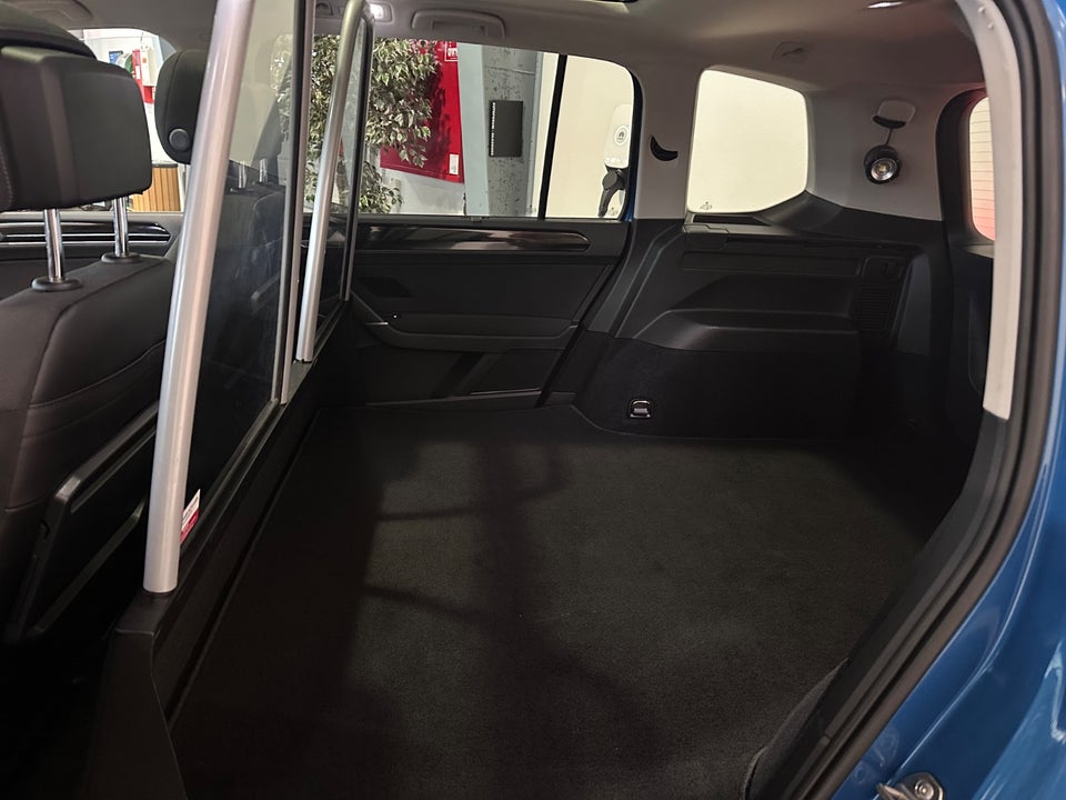 VW Touran 2,0 TDi 150 Highline DSG Van 5d