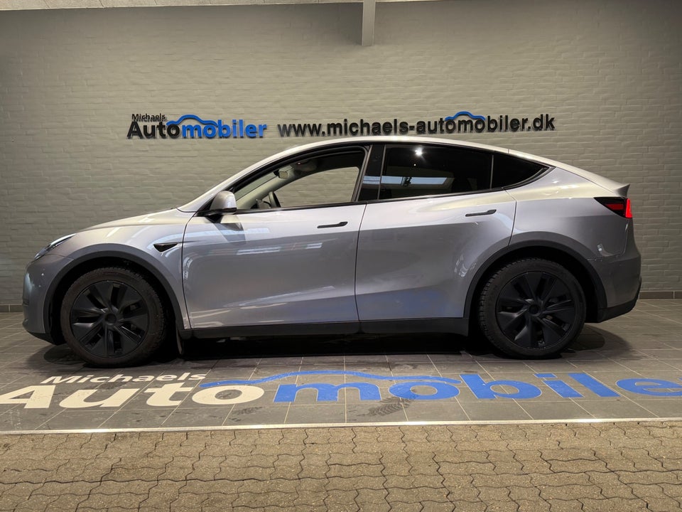 Tesla Model Y Long Range AWD 5d